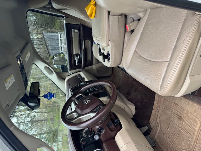 2024 HEARTLAND CYCLONE 4270 & 2017 Ram 3500 Laramie DRW - Image 40