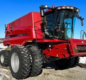 2016 CASE IH 8240