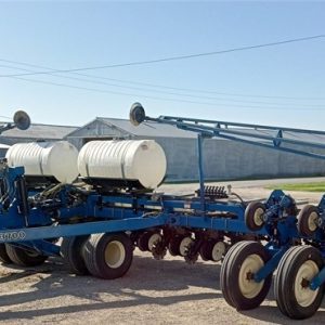 2004 KINZE 3700