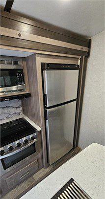 2021 CROSSROADS SUNSET TRAIL SUPER LITE 331BH - Image 10