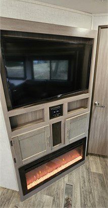 2021 CROSSROADS SUNSET TRAIL SUPER LITE 331BH - Image 11