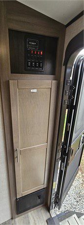 2021 CROSSROADS SUNSET TRAIL SUPER LITE 331BH - Image 12