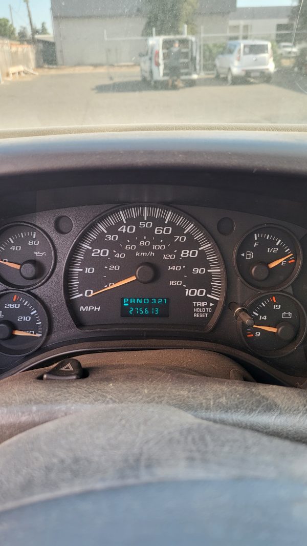 2006 Chevy Express 3500 - Image 2