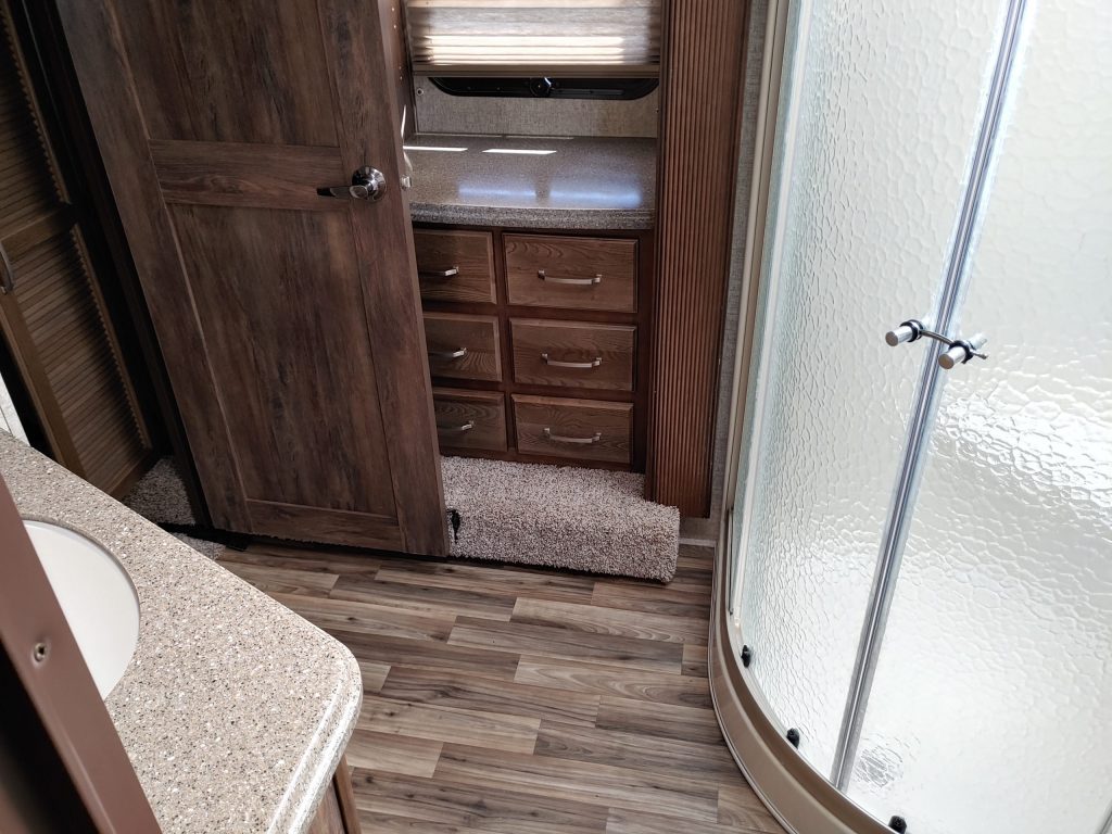 2016 KEYSTONE RV CO ALPINE 3590RS - Image 4