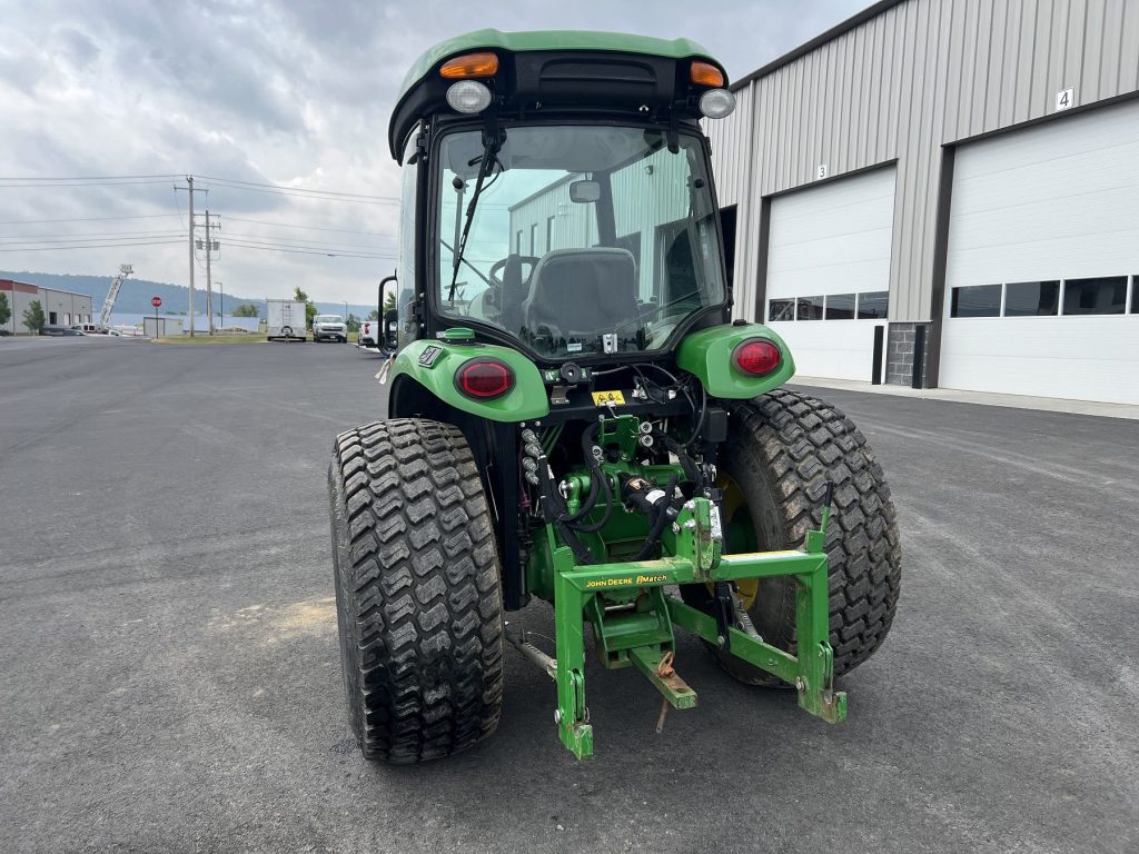 JD 4066R Tractor - Image 4