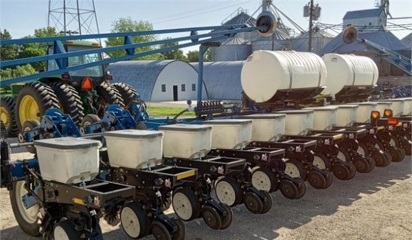 2004 KINZE 3700 - Image 5