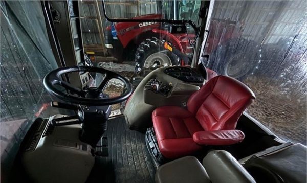2009 CASE IH MAGNUM 305 - Image 8