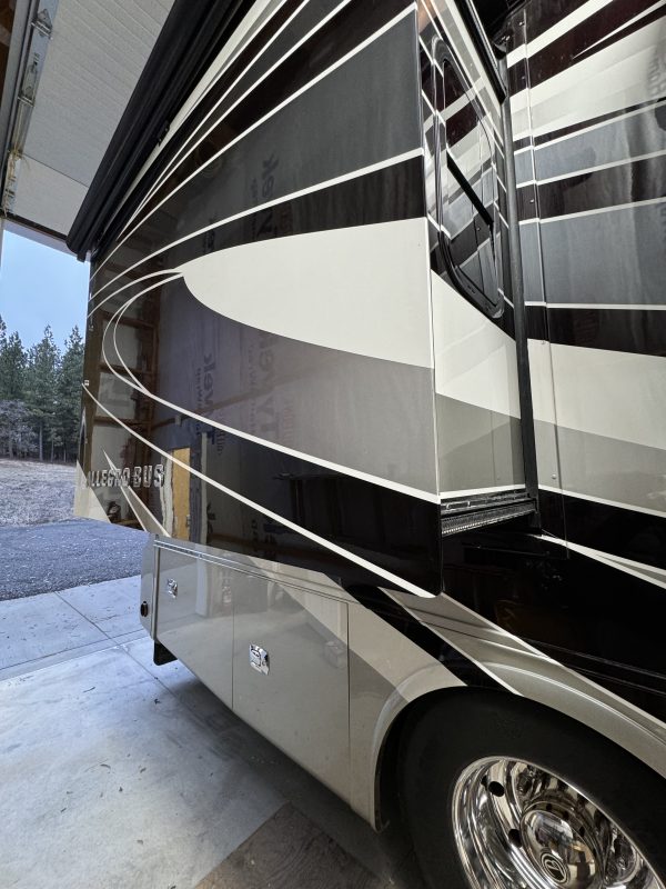 2017 TIFFIN ALLEGRO BUS 37AP - Image 6