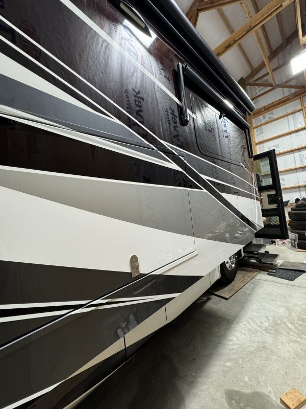 2017 TIFFIN ALLEGRO BUS 37AP - Image 14