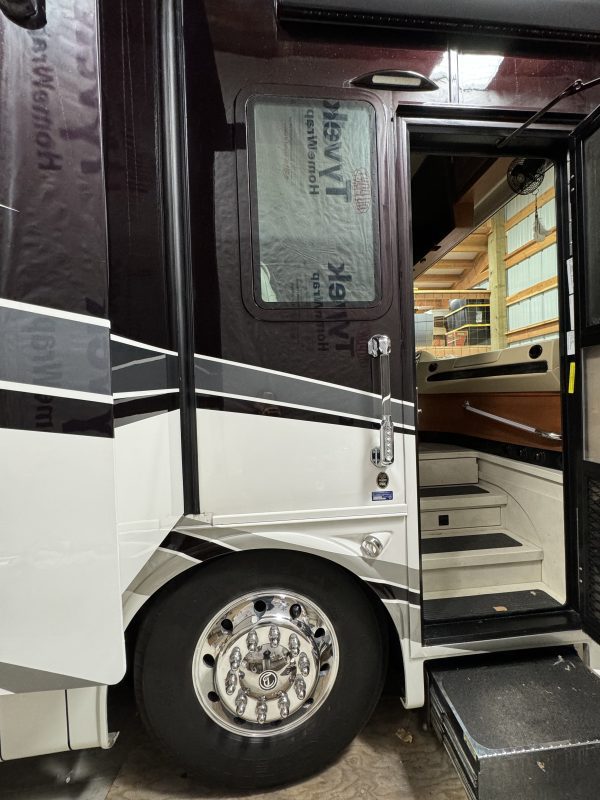 2017 TIFFIN ALLEGRO BUS 37AP - Image 16