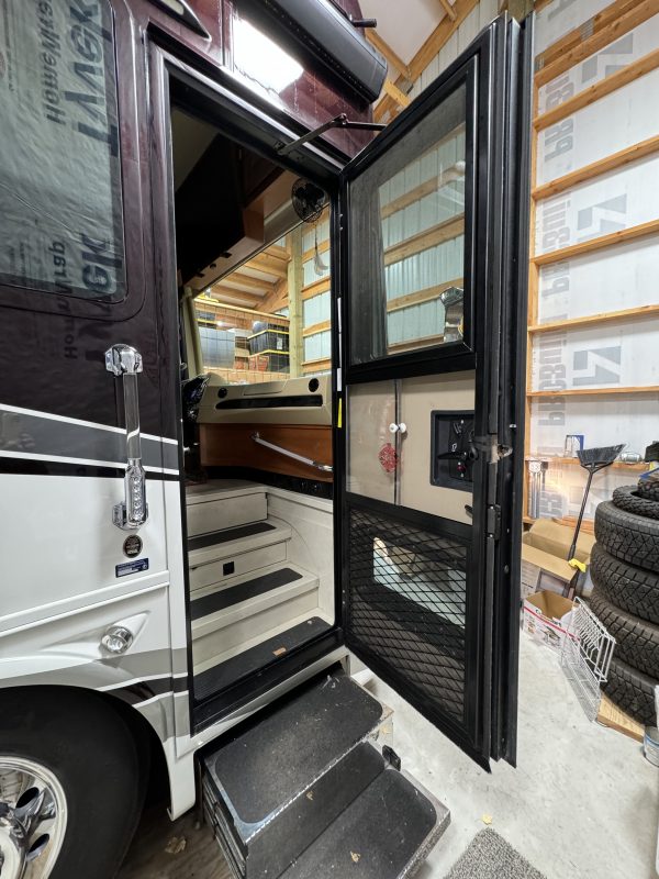 2017 TIFFIN ALLEGRO BUS 37AP - Image 18