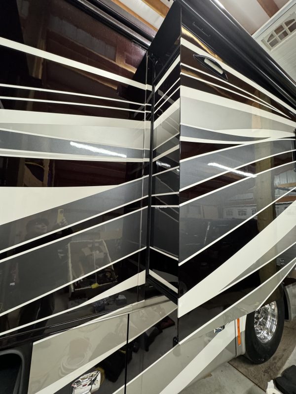 2017 TIFFIN ALLEGRO BUS 37AP - Image 32
