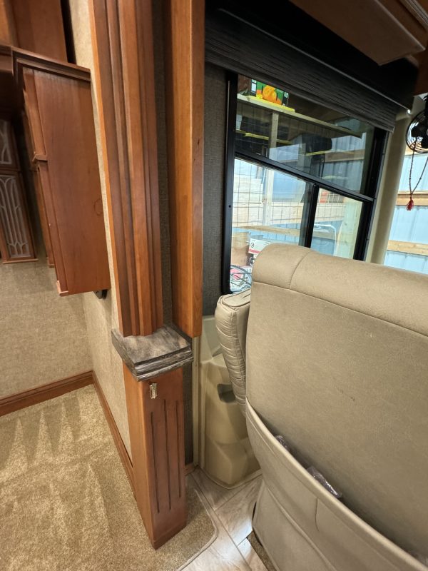 2017 TIFFIN ALLEGRO BUS 37AP - Image 63