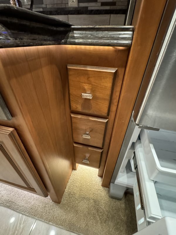 2017 TIFFIN ALLEGRO BUS 37AP - Image 72