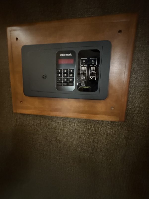 2017 TIFFIN ALLEGRO BUS 37AP - Image 77