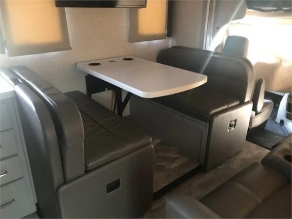 2022 THOR MOTOR COACH QUANTUM KW29 - Image 10
