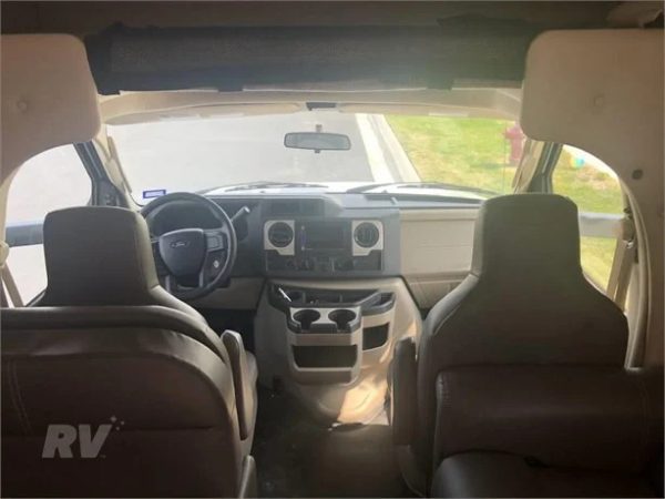2022 THOR MOTOR COACH QUANTUM KW29 - Image 12