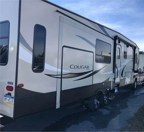 2018 KEYSTONE RV CO COUGAR 338RLK - Image 3