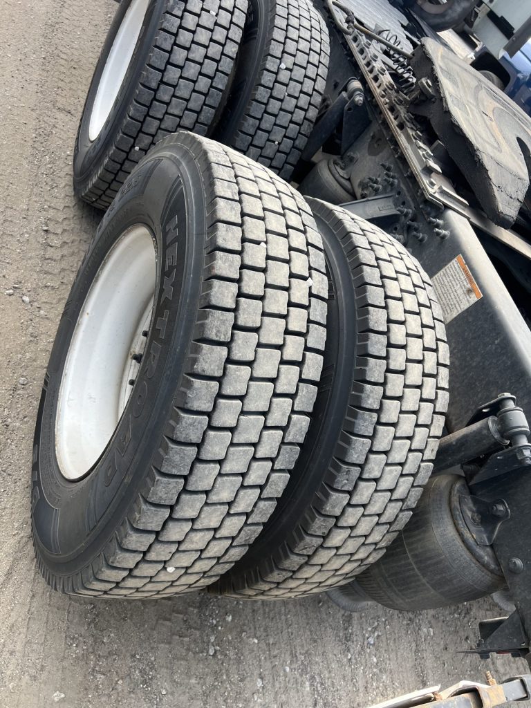 2015 Mack Pinnacle CXU613 - Image 9