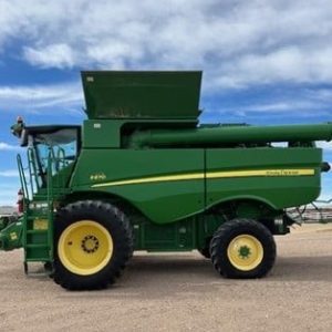 2012 JOHN DEERE S670