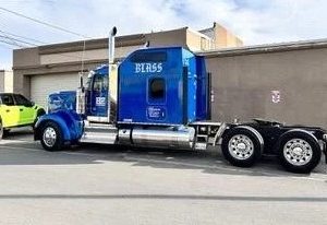 2020 KENWORTH W900