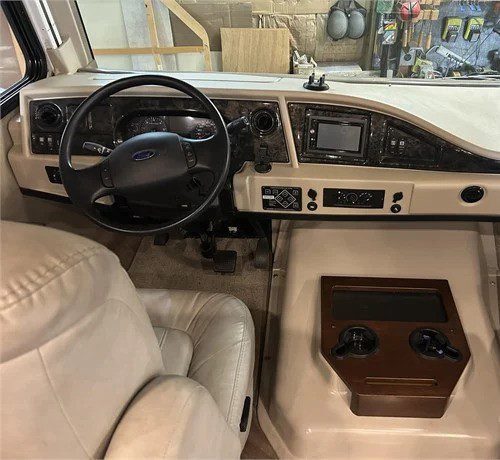 2017 FLEETWOOD STORM 34S - Image 10