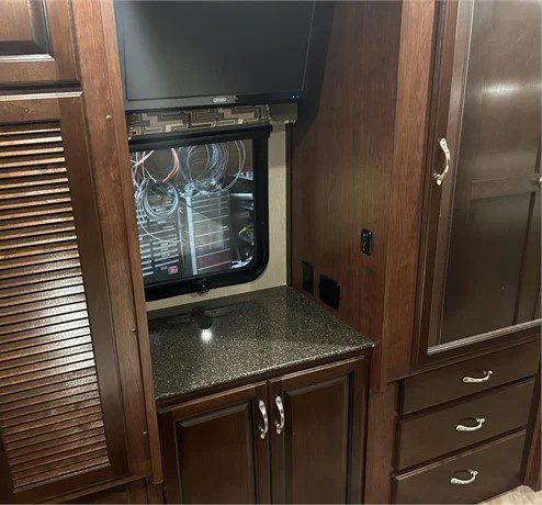 2017 FLEETWOOD STORM 34S - Image 16