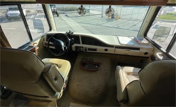 2013 FLEETWOOD SOUTHWIND 32VS - Image 25