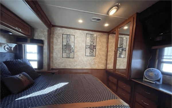 2013 FLEETWOOD SOUTHWIND 32VS - Image 36