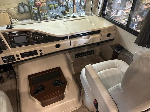 2017 FLEETWOOD STORM 34S - Image 7