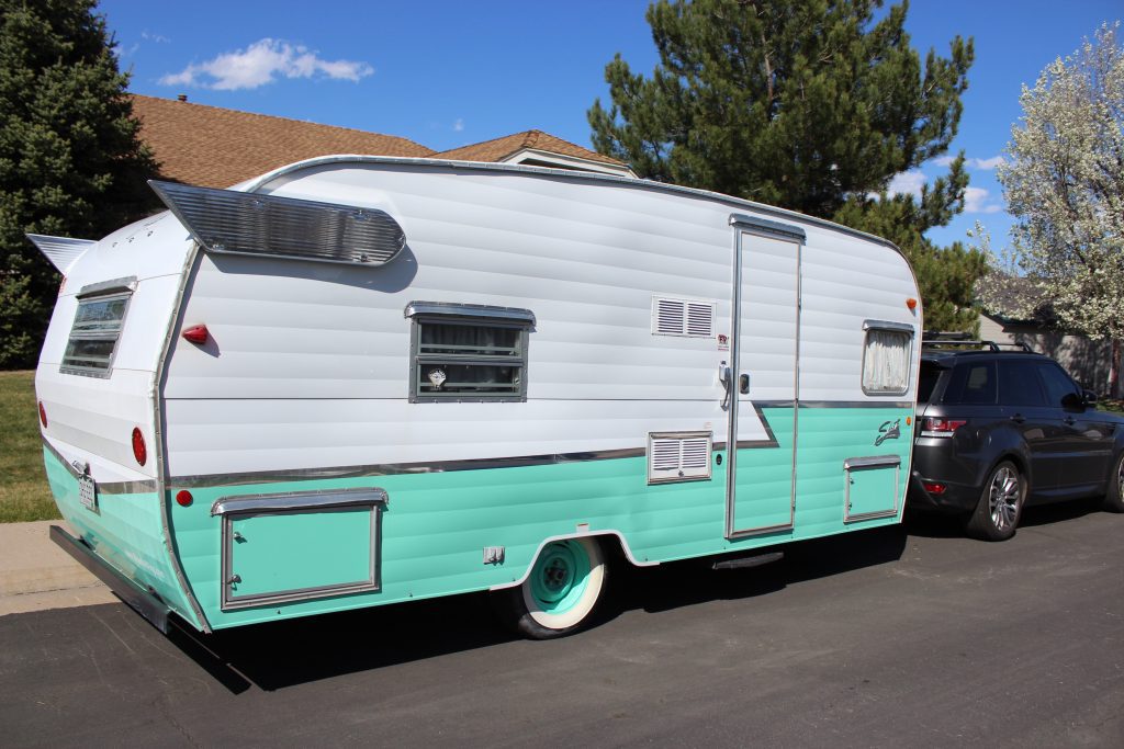 2015 Shasta Airflyte M19 - Image 4