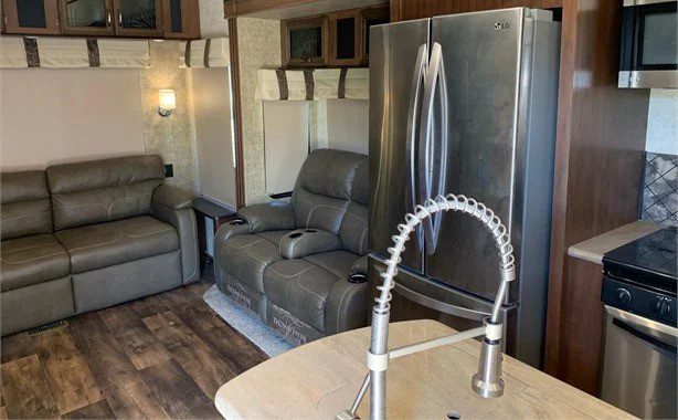 2017 FOREST RIVER SANDPIPER 343RSOK - Image 6