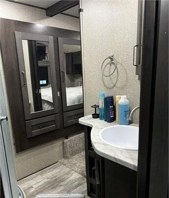 2022 GRAND DESIGN REFLECTION 303RLS - Image 8