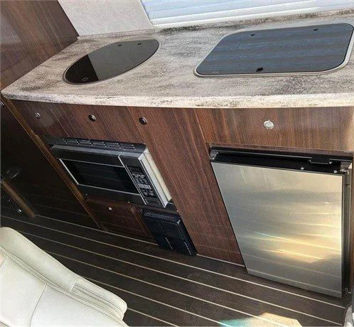 2015 AIRSTREAM INTERSTATE LOUNGE EXT - Image 9