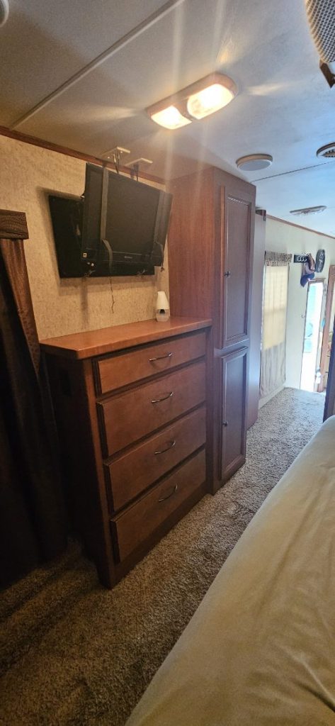 2012 HEARTLAND BIG COUNTRY 3690SL - Image 9