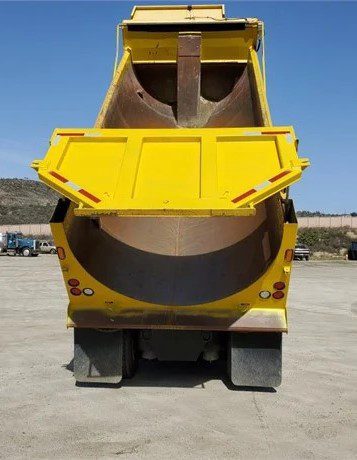 2012 PETERBILT 386 - Image 4