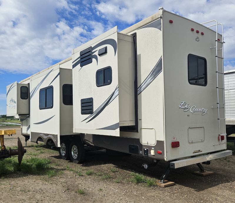 2012 HEARTLAND BIG COUNTRY 3690SL - Image 22