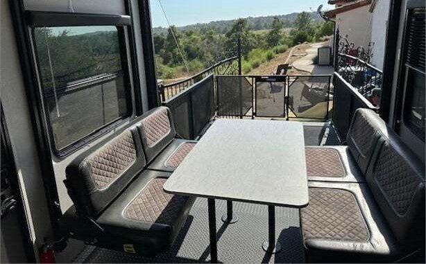 2020 HEARTLAND TORQUE 373 - Image 19