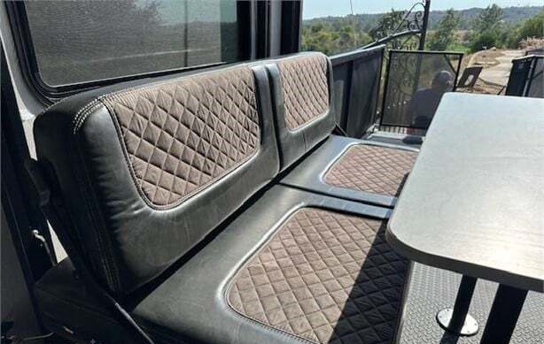 2020 HEARTLAND TORQUE 373 - Image 23