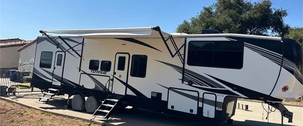 2020 HEARTLAND TORQUE 373 - Image 4