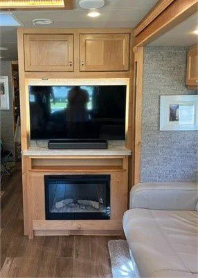 2022 TIFFIN ALLEGRO RED 37PA - Image 5