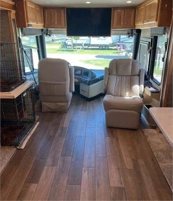 2022 TIFFIN ALLEGRO RED 37PA - Image 9