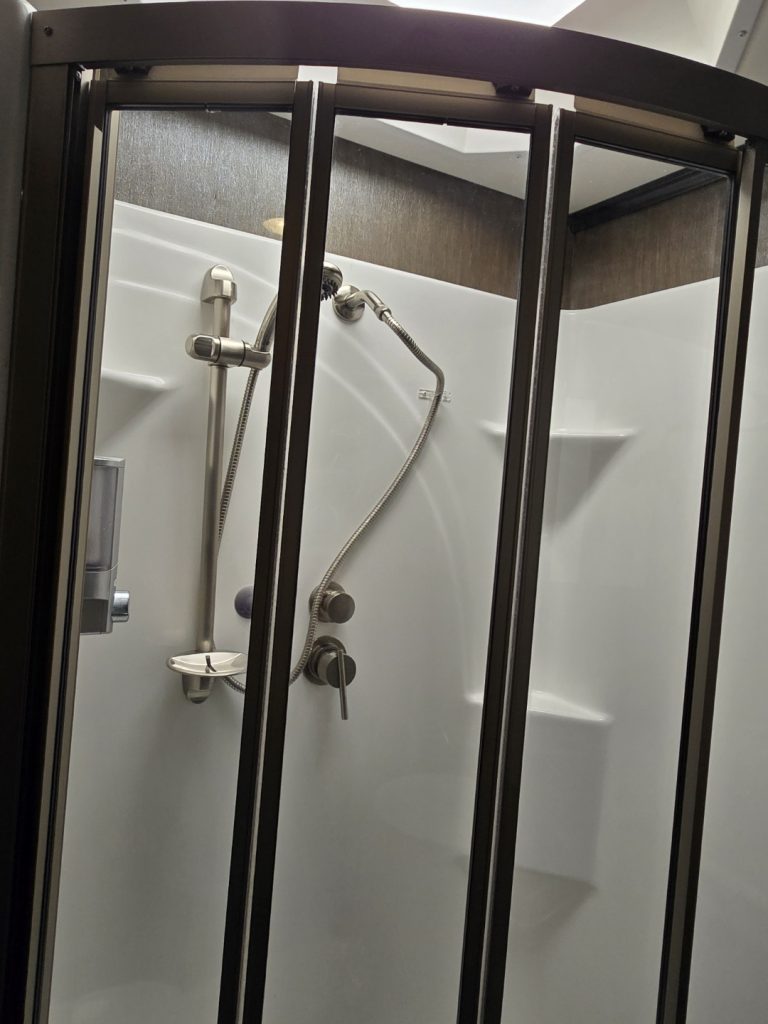 2018 forest river burkshire xlt - Image 24