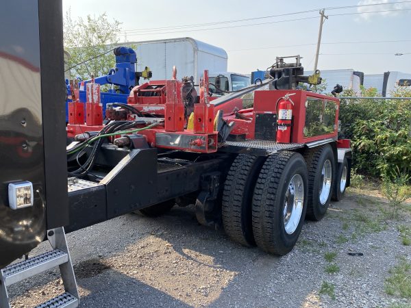 2006 Peterbilt 379 - Image 2