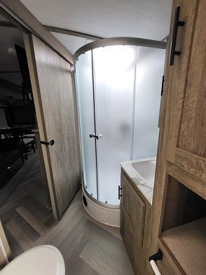 2021 FOREST RIVER SALEM HEMISPHERE 270FKS - Image 10