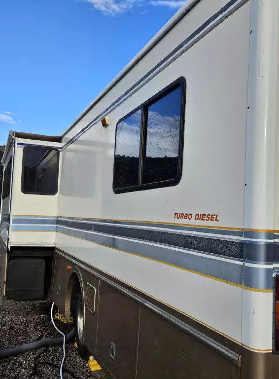 1999 FLEETWOOD BOUNDER - Image 13