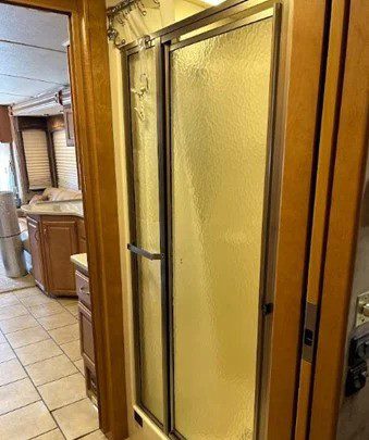 2007 WINNEBAGO TOUR 40KD - Image 23