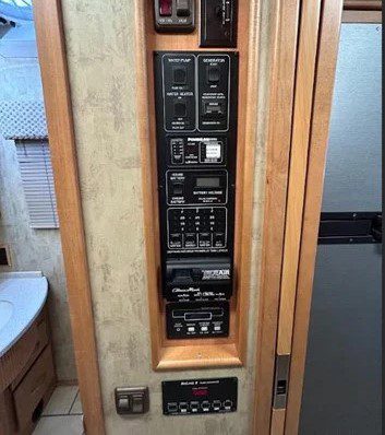 2007 WINNEBAGO TOUR 40KD - Image 28