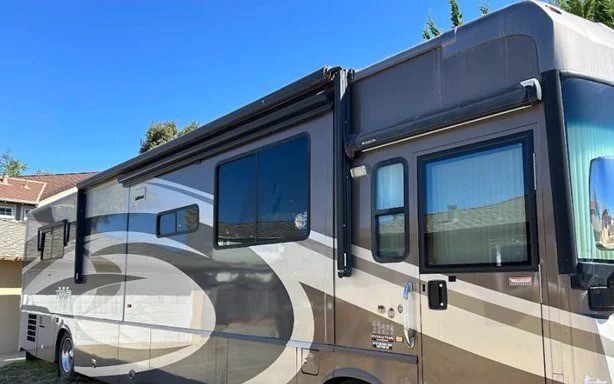2007 WINNEBAGO TOUR 40KD - Image 6