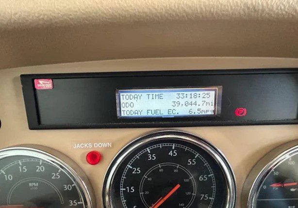 2007 WINNEBAGO TOUR 40KD - Image 8